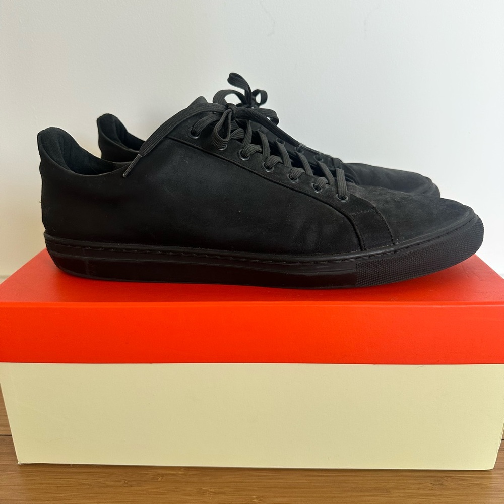 Black Men's Low-Top Suede Sneakers